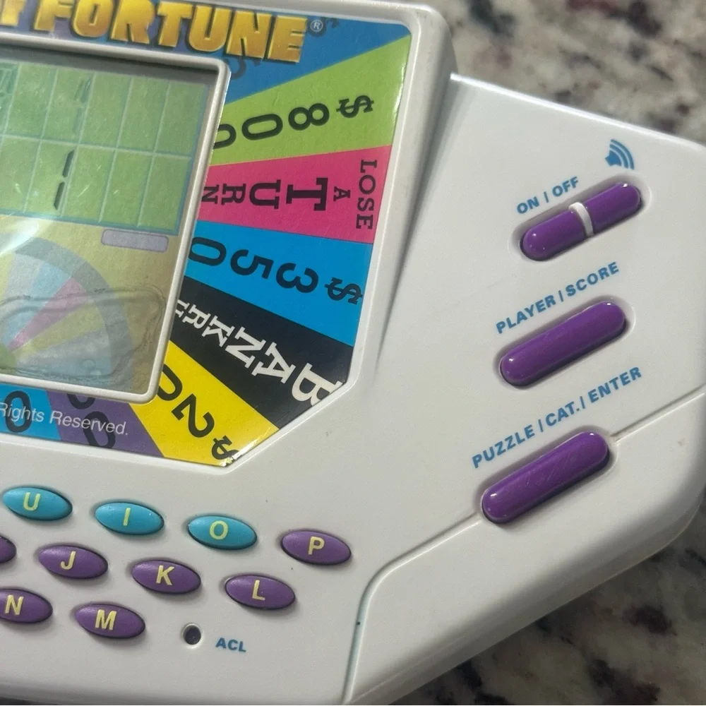 Tiger Wheel‎ of Fortune Handheld Game 1995 – Tested & Working with Sound